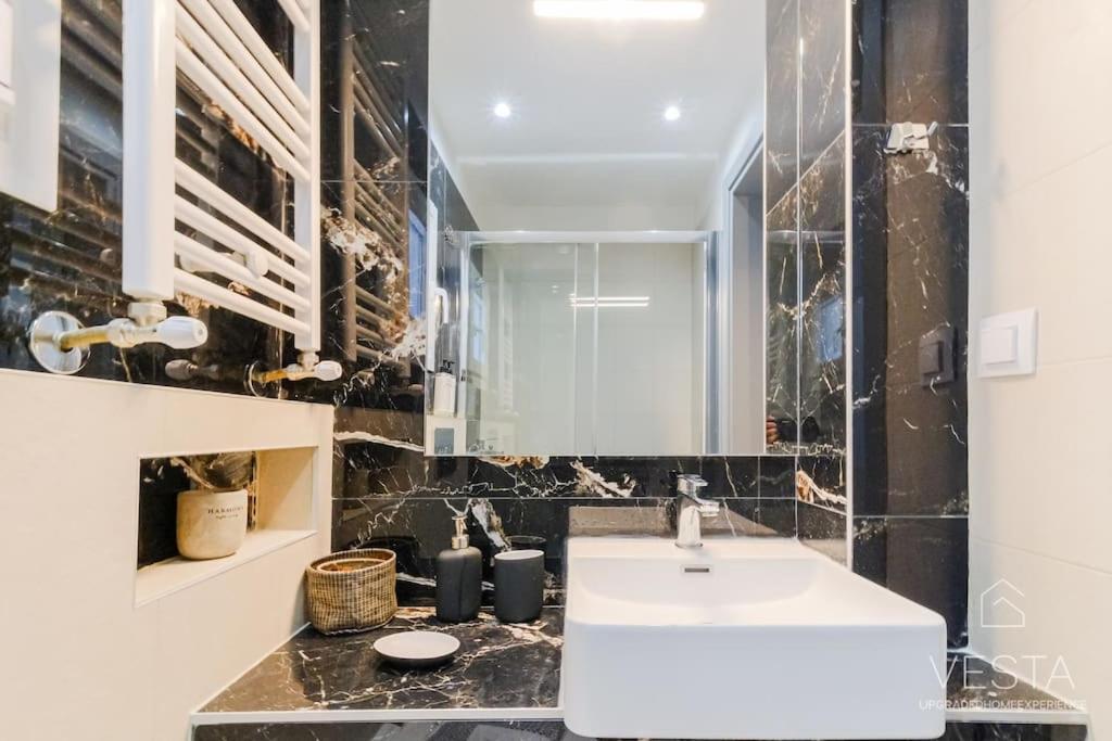 Theofilos Urban Apartment, Close To City Center Szaloniki Kültér fotó